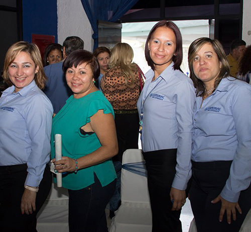 Elba Karina Melendez, Claret Aguilar, Jessica Unda y Mary Carmen Mendez.